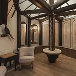Aparthotel Ansitz Felsenheim 4*