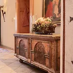 Ansitz Felsenheim Aparthotel Lermoos