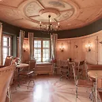Hotel apartamentowy Ansitz Felsenheim Lermoos