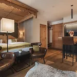 Hotel apartamentowy Ansitz Felsenheim 4*