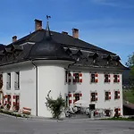 Ansitz Felsenheim Aparthotel