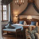 Aparthotel Ansitz Felsenheim