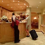 Ansitz Felsenheim Aparthotel 4*