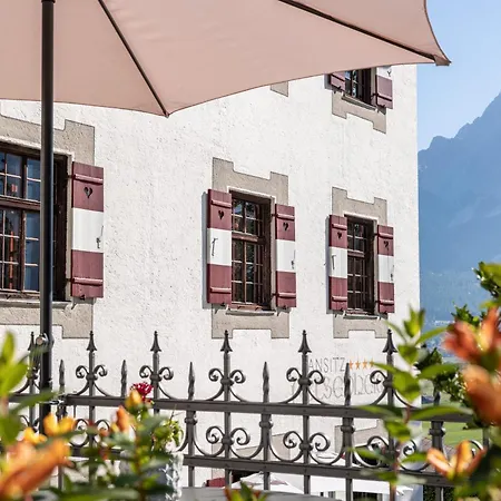 Aparthotel Ansitz Felsenheim Lermoos