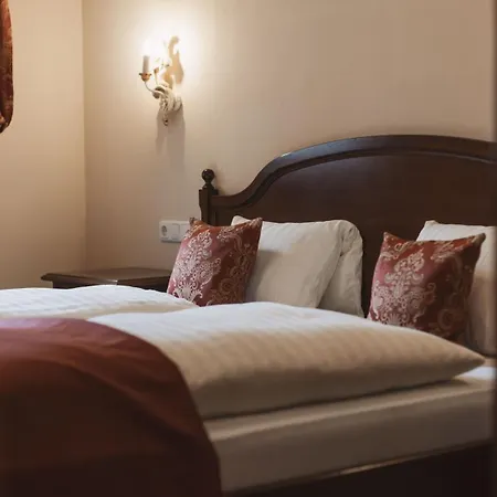 Aparthotel Ansitz Felsenheim 4*