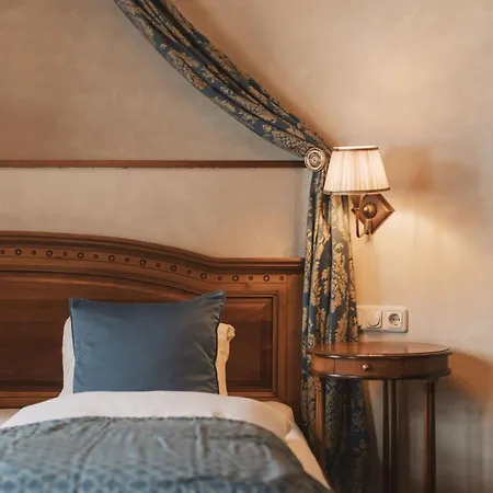 Lägenhetshotell Ansitz Felsenheim 4*