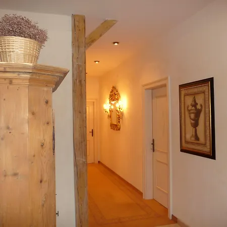Ansitz Felsenheim Apartahotel 4*