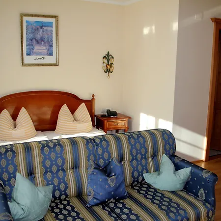 Ansitz Felsenheim Apartahotel
