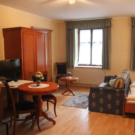 Ansitz Felsenheim 4* レルモース