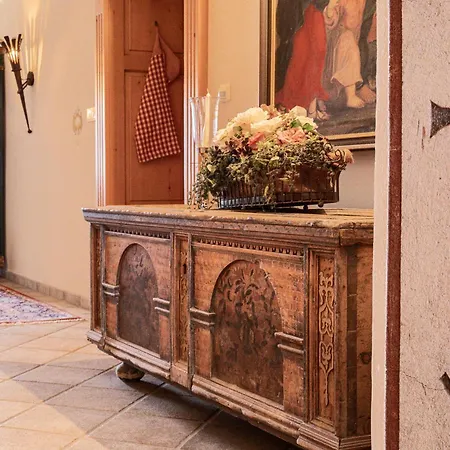 Ansitz Felsenheim アパートホテル レルモース