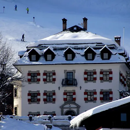 Ansitz Felsenheim レルモース