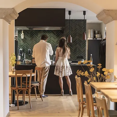 Aparthotel Ansitz Felsenheim 4*